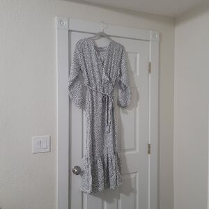 Black and white midi dress, M